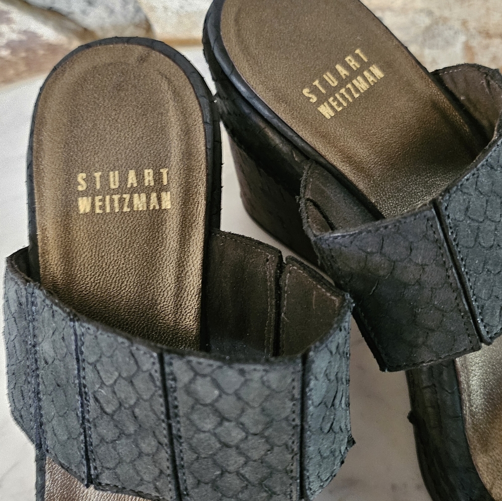 Stuart Weitzman Black Reptile Pattern Upper Cork … - image 5